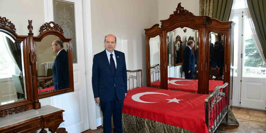 KKTC Cumhurbaşkanı Tatar Atatürk Köşkünü ziyaret etti