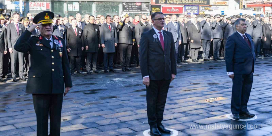 10 Kasım Atatürk’ü Anma Günü