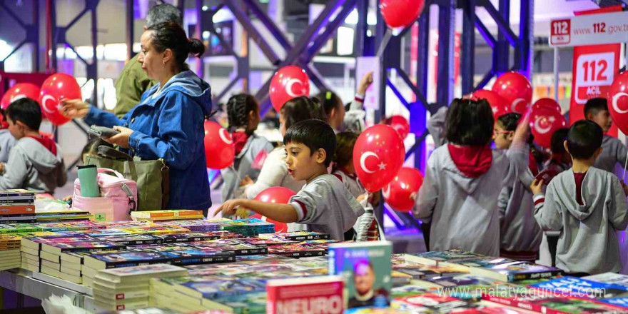 10.  Malatya Anadolu Kitap ve Kültür Fuarı yoğun katılımla devam ediyor