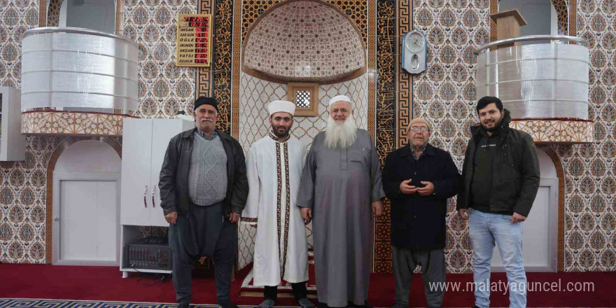 12 yıl sonra ülkesine dönecek olan Suriyeli hayırsever yaşadığı mahalleye cami yaptırdı