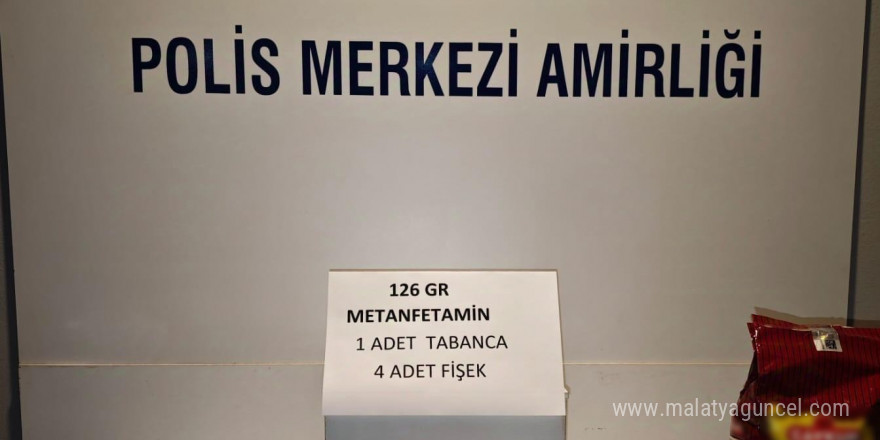 15 Temmuz Otogarı’nda çay ve salça paketinden uyuşturucu çıktı