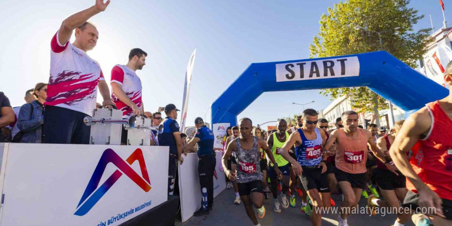 16. Uluslararası Tarsus Yarı Maratonu koşuldu