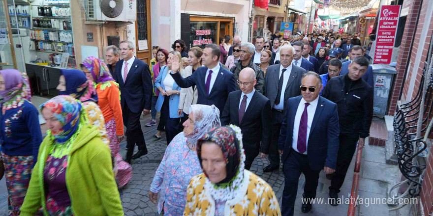 “19. Ayvalık Uluslararası Zeytin Hasat Festivali” başladı