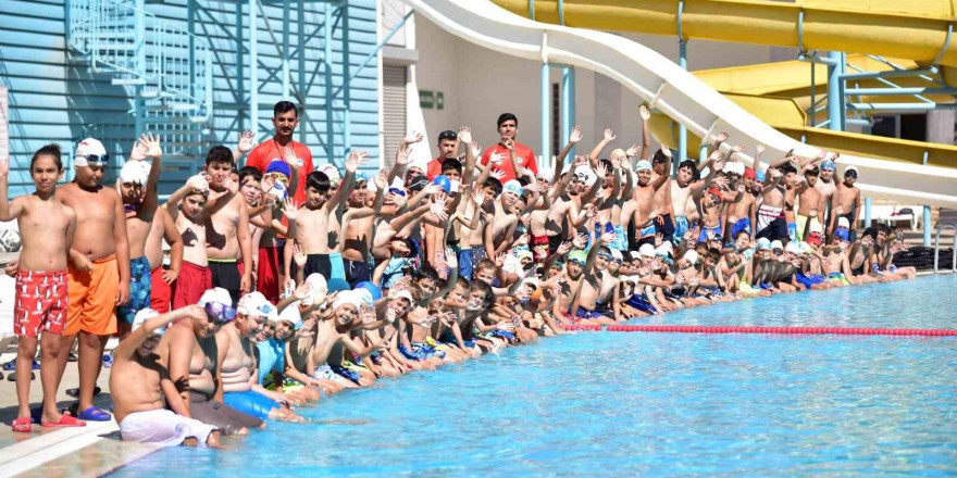 2 bin 500 kişi ile 2. Yaz Dönemi Spor Şenliği düzenlendi