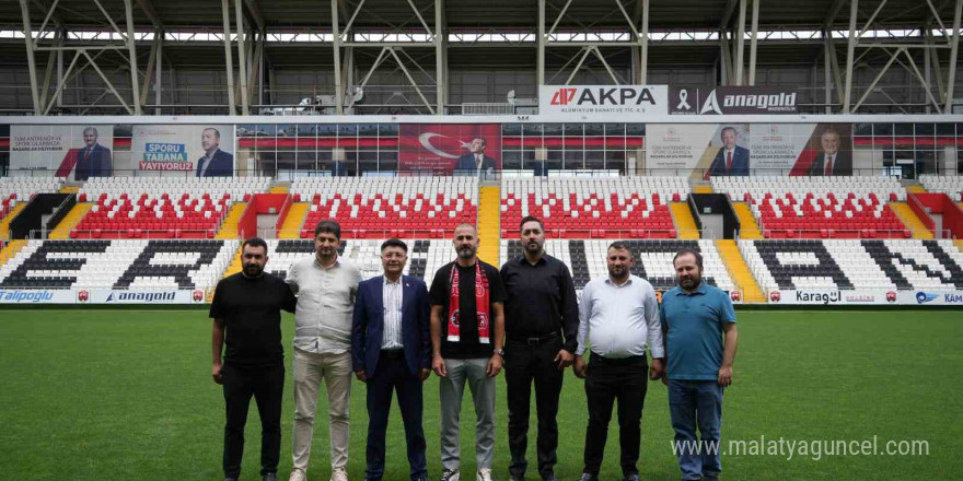 24 Erzincanspor’da yaprak dökümü devam ediyor