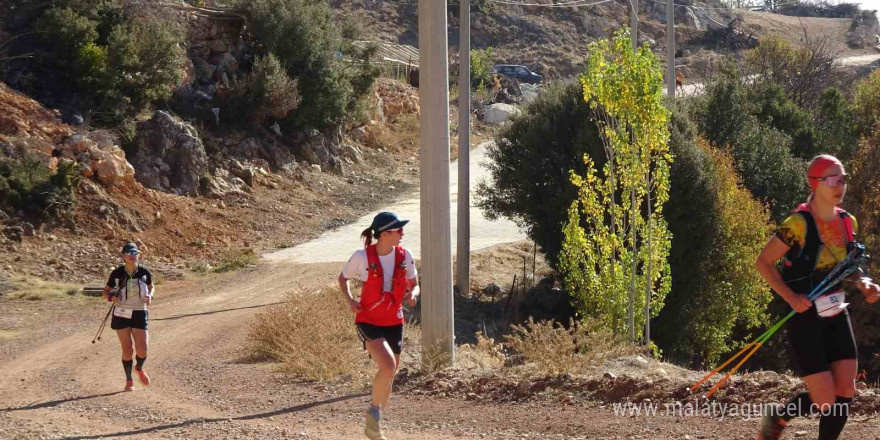 27 ülkeden 320 sporcu Sagalassos Antik Kenti’nde koştu