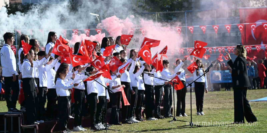 29 Ekim Cumhuriyet Bayramı, Bozüyük’te törenle kutlandı