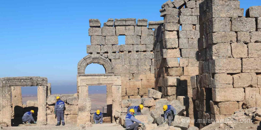 3 bin yıllık Zerzevan Kalesi’ni 400 bin kişi ziyaret etti