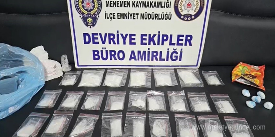 3 uyuşturucu taciri polis devriyesinde yakalandı