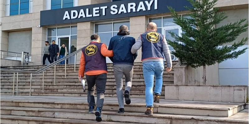 30 yıl kesinleşmiş hapis cezası ile aranan şahıs yakalandı