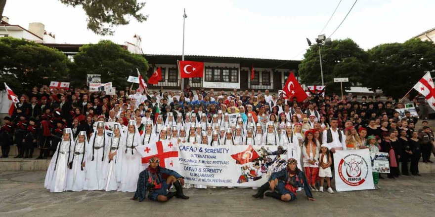 4. Uluslararası Halikarnas Halk Dansları ve Müzik Festivali coşkuyla kutlandı