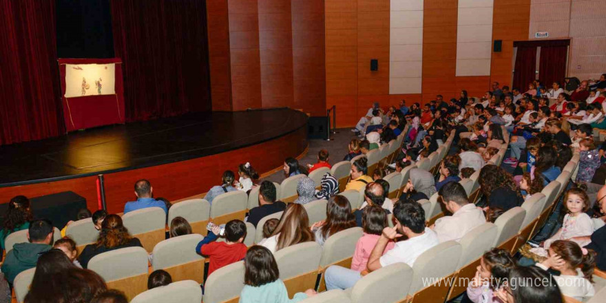 4. Yenişehir Komedi Oyunları Festivali başladı