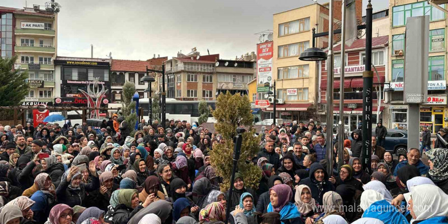 48 umre yolcusu kutsal topraklara doğru yola çıktı