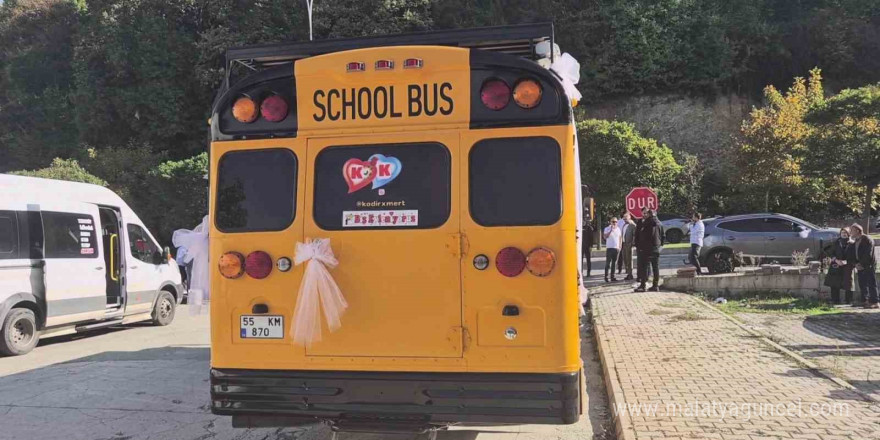 700 bin TL harcadığı hayalindeki ’School Bus’ı gelin arabası yaptı