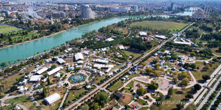 8. Uluslararası Adana Lezzet Festivali Merkez Park’ta başladı