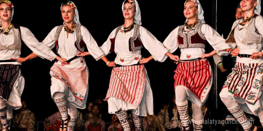 8. Uluslararası Halk Dansları Festivali başladı