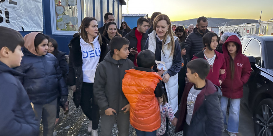 9 Eylül Üniversitesi Rektörü Prof. Dr.Nükhet Hotar Malatya'da