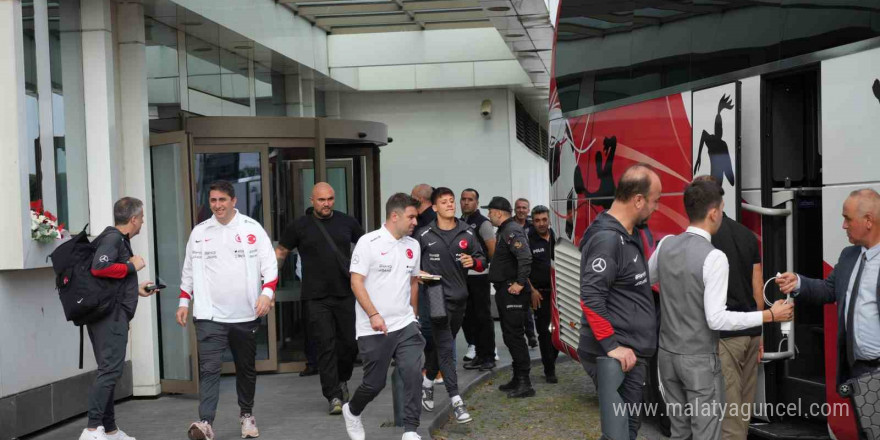 A Milli Futbol Takımı, Samsun’dan İzlanda’ya doğru yola çıktı