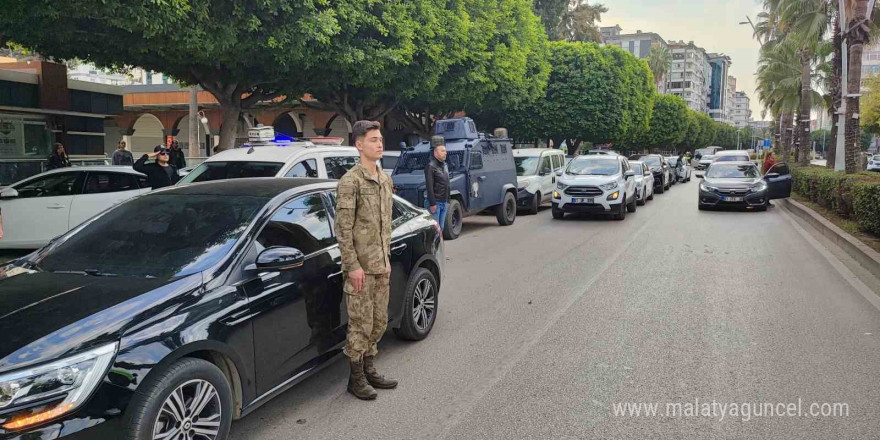 Adana’da hayat Ata için iki dakika durdu