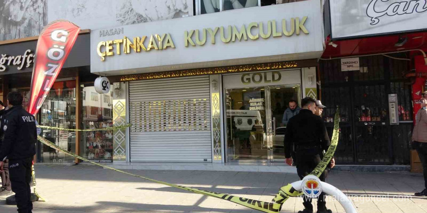 Adana’da kalaşnikoflu kuyumcu soygunu