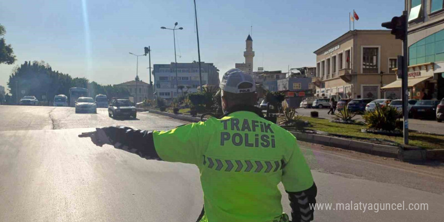 Adana’da trafik denetimi gerçekleştirildi