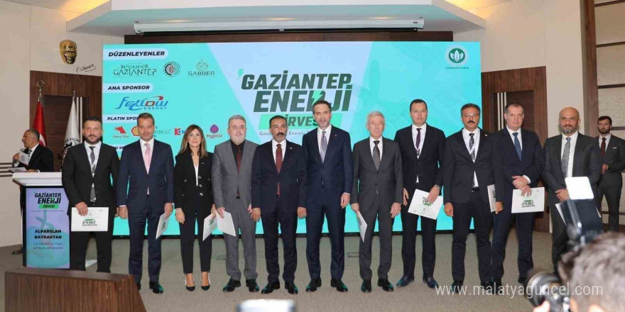 ADER Başkan Yardımcısı Kadooğlu Çifçi: 'Akaryakıt sektörünün sorunları ortak akılla çözülmeli'