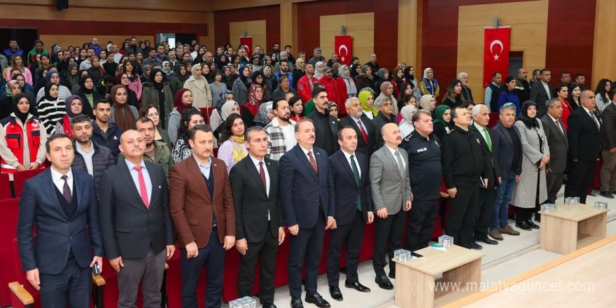 Adıyaman’da en iyi narkotik polisi anne projesi toplantısı yapıldı