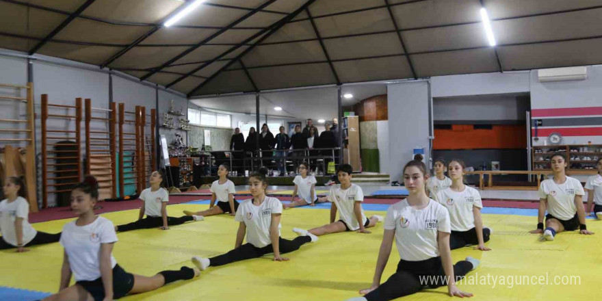 Aerobik cimnastiğin kalbi Manisa’da atıyor