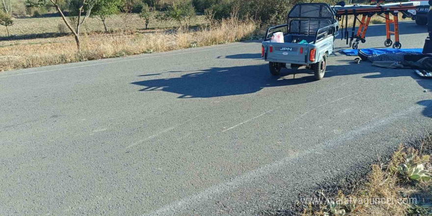 Afyonkarahisar’da moped kazası 3 yaralı