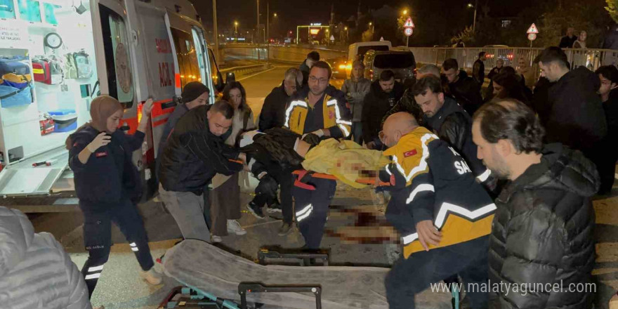 Ağır yaralanan sürücüyü kaza yerinden geçen doktor kalp masajı ile hayata döndürdü