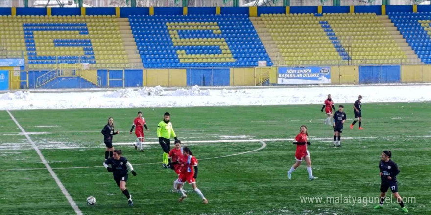 Ağrı Aile ve Sosyal Politikalar Gençlik ve Spor, Kayseri Kılıçaslan Yıldızspor’u 1-0 mağlup etti