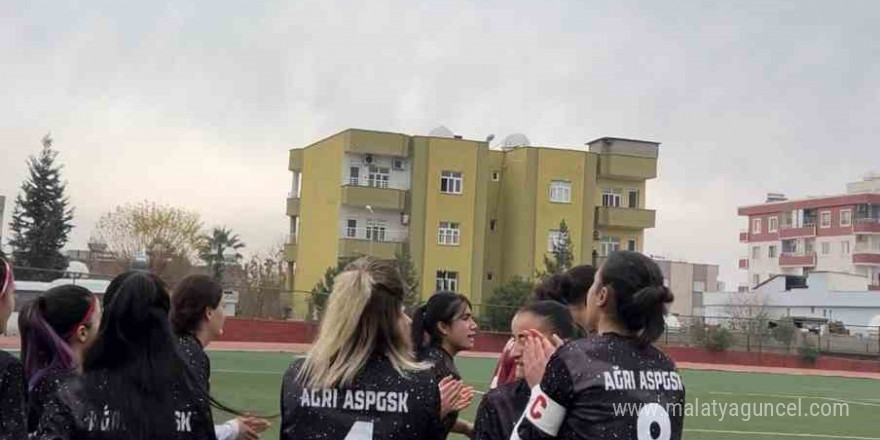 Ağrı Kadın Futbol Takımı, Silopi deplasmanından 2-2’lik beraberlikle döndü