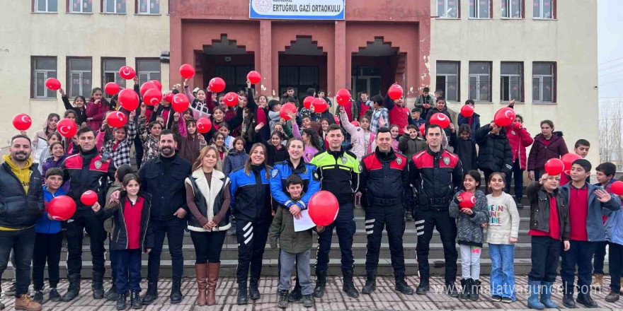 Ağrı’da 320 öğrenciye güvenlik ve polislik mesleği eğitimi verildi