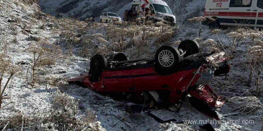 Ağrı’daki 3 ayrı trafik kazasında 4 kişi yaralandı