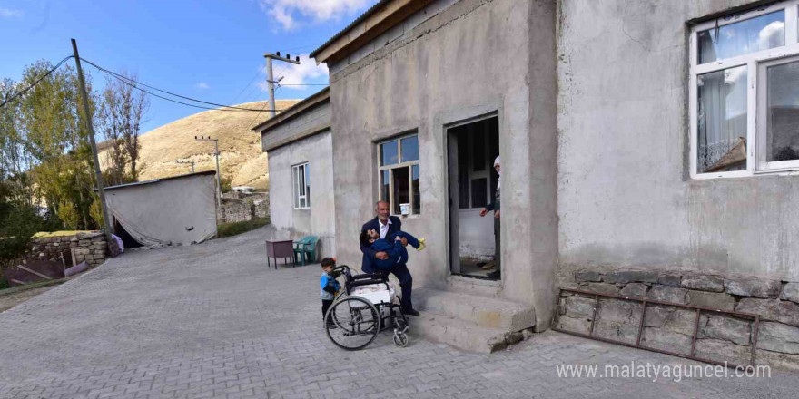 Ahlat Kaymakamlığı’ndan köylerde engellilerin hayatını kolaylaştıran yatırım