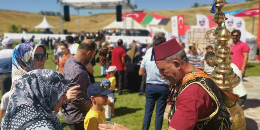 Ahlat’ta Mardin otağına yoğun ilgi