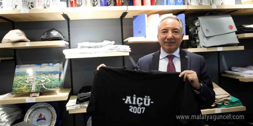 AİÇÜ store açıldı