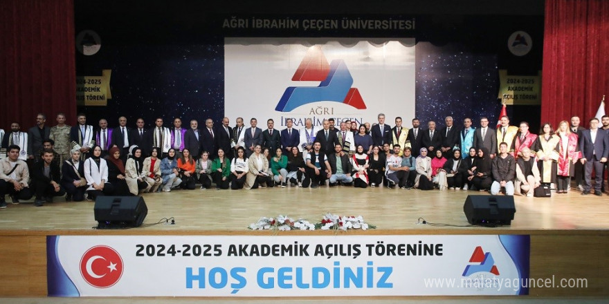 AİÇÜ’de akademik yılı açılış ve fahri doktora tevdi töreni düzenlendi