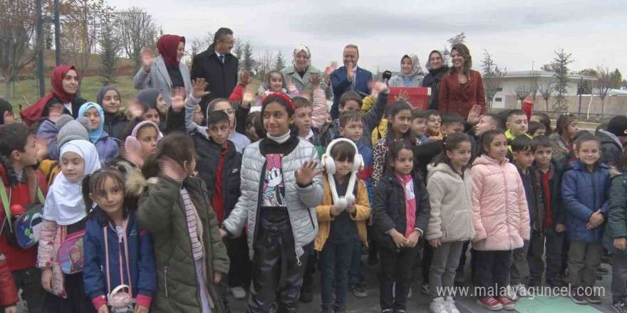 AK Parti Altındağ Kadın Kolları Başkanı Akçadağ: “Çocuklar toplumların ortak umudu, aydınlık yarınların güvencesi”