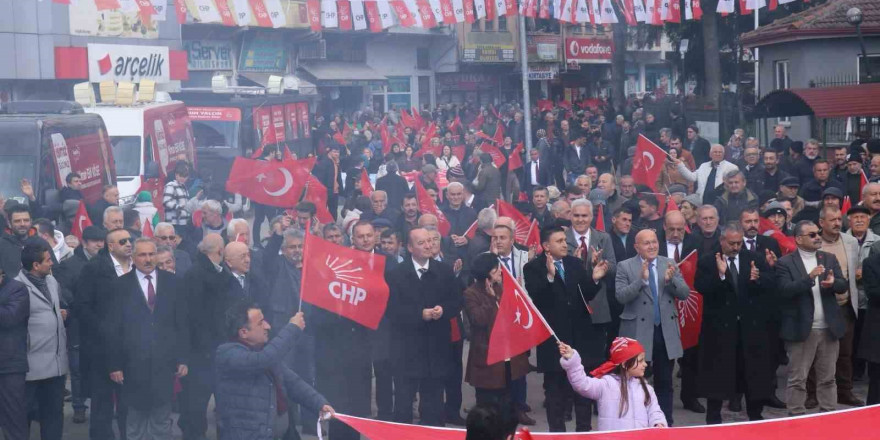 Akay, “Enver Özgü ile el ele vererek, güç birliği ile Yenicemizin çehresini değiştireceğiz”