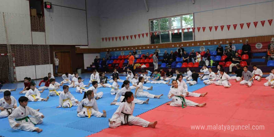 Akçaabat Belediyesi spor kurslarına yoğun ilgi