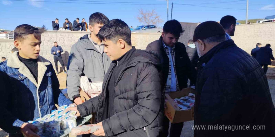 Akdağmadeni’nde 700 çocuk cuma namazında camide buluştu