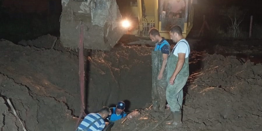 Akhisar ana içme suyu terfi hattındaki arıza giderildi