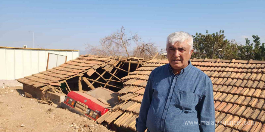 Akıl almaz kaza: Fren yerine gaza basınca Tofaş’ı ile ahırın üzerine uçtu