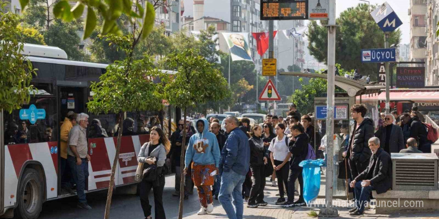 Akıllı duraklar, Büyükşehir’in kendi yazılımıyla devrede