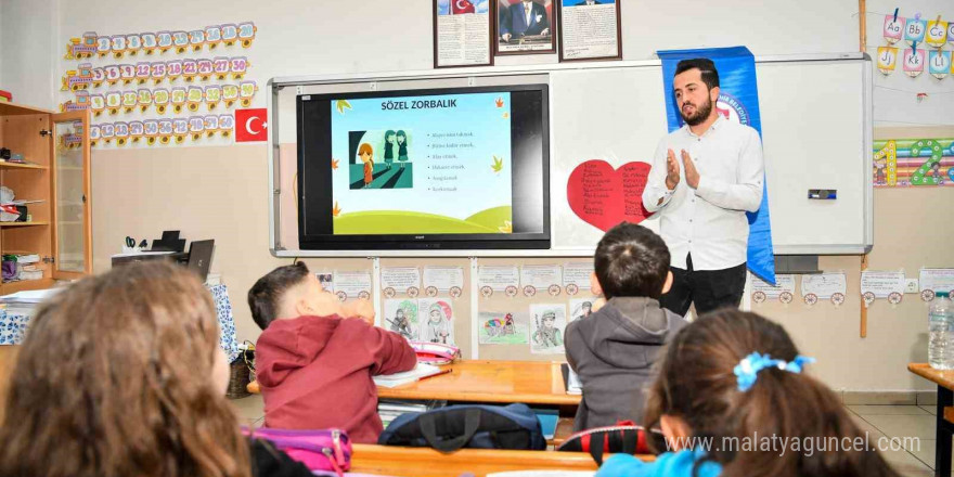 Akran zorbalığına karşı harekete geçtiler