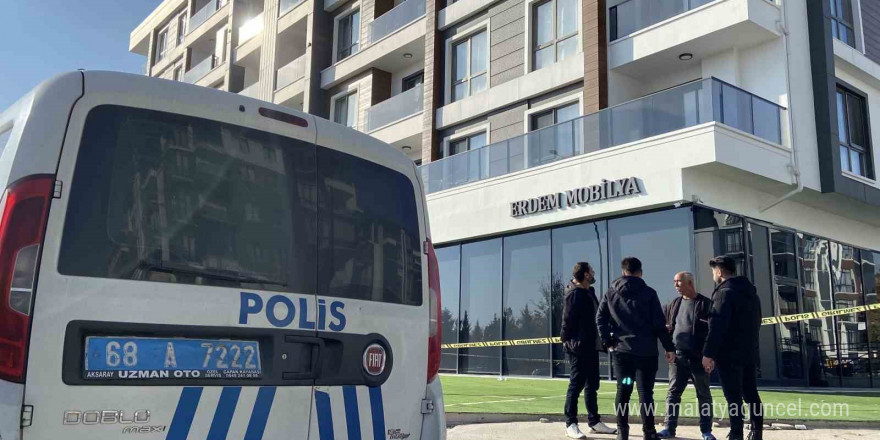 Aksaray’da 16 yaşındaki genç kız 4. katın penceresinden düştü