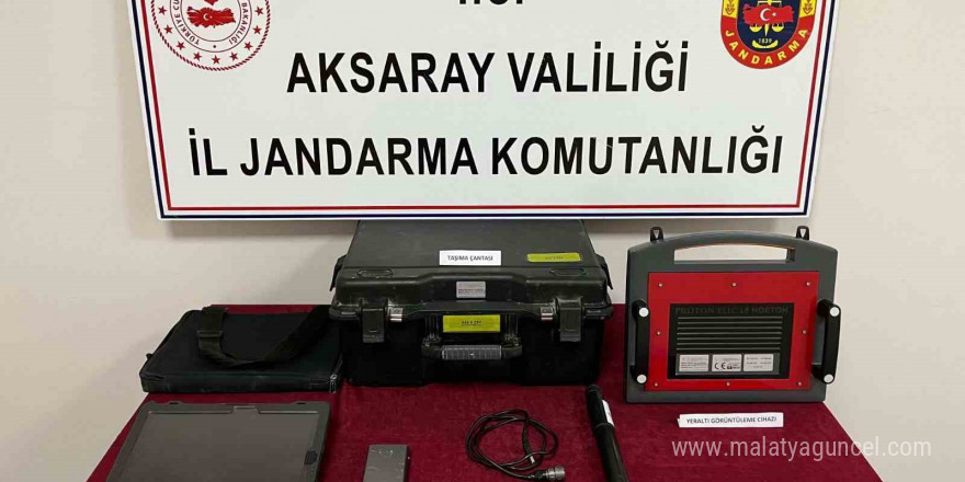 Aksaray’da define avcıları suçüstü yakalandı