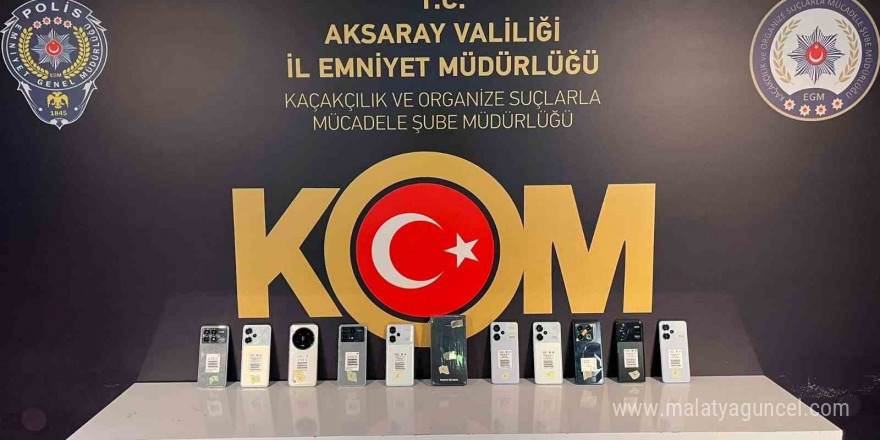 Aksaray’da iş yerinde 11 adet kaçak cep telefonu ele geçirildi