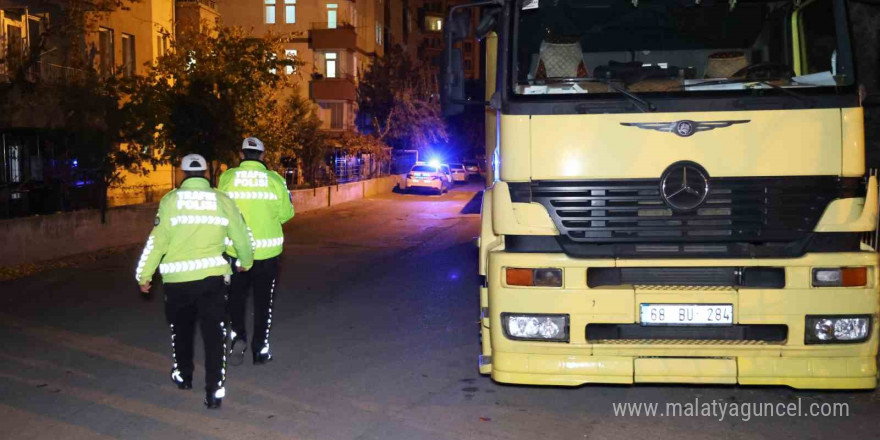 Aksaray’da şehir içine park eden tır ve otobüslere ceza